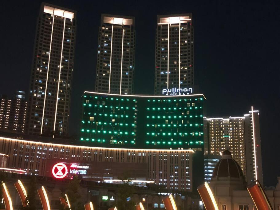 Central Park Residences Yakarta Exterior foto